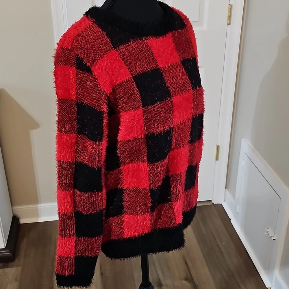 Sweater - Picture 4 of 14